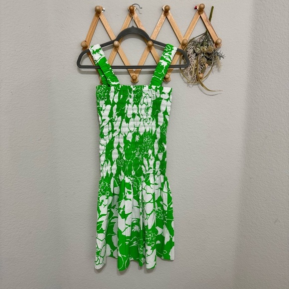 NWT! Rails Seville in Green Lotus Smocked Midi Dress Size XXS - Picture 7 of 10